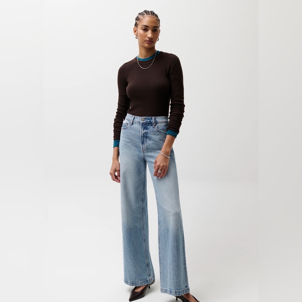 Pistola Lana High Rise Ultra Wide Leg Jean, Color Break Light Wash Size 29